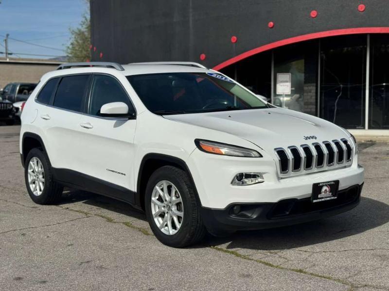 Jeep Cherokee Latitude FWD 2015