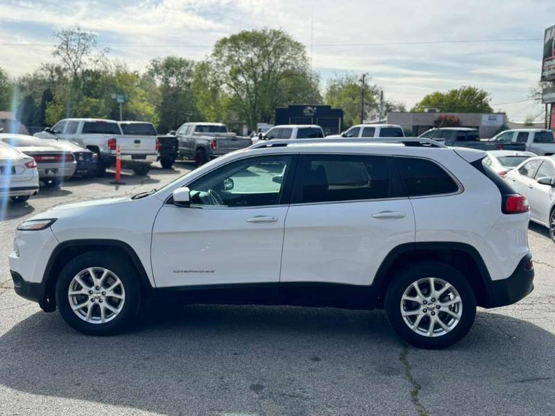 Jeep Cherokee Latitude FWD 2015