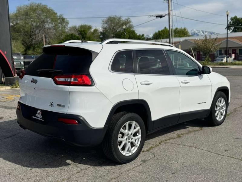 Jeep Cherokee Latitude FWD 2015