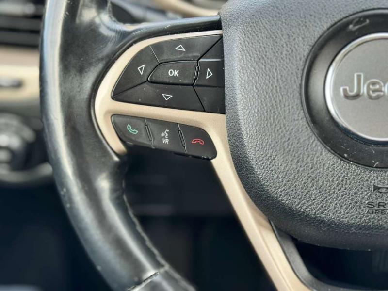 Jeep Cherokee Latitude FWD 2015