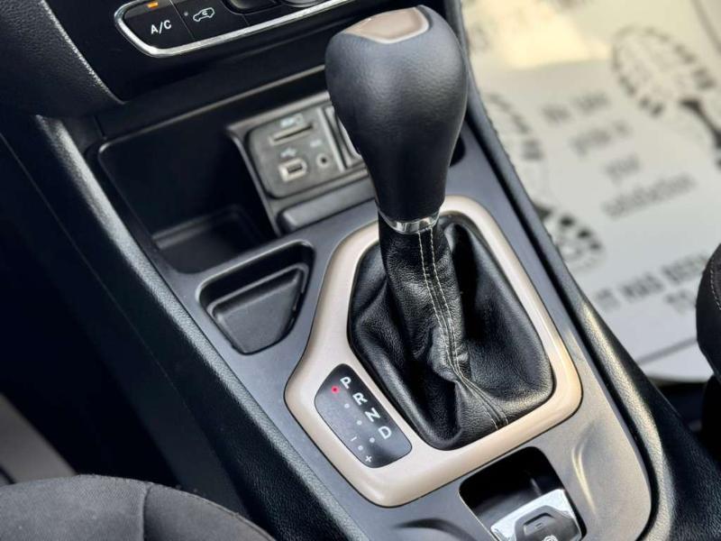 Jeep Cherokee Latitude FWD 2015