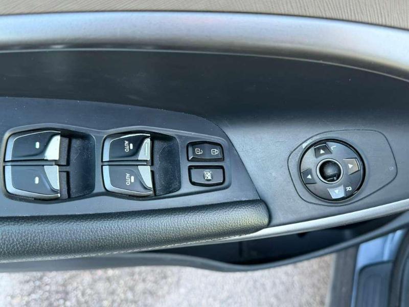 Hyundai Santa Fe SE FWD 2017