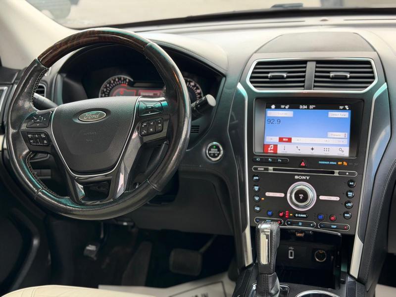 Ford Explorer Platinum AWD 2017