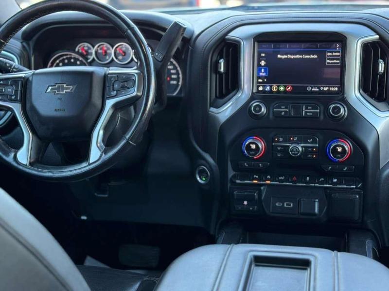 Chevrolet Silverado 1500 RST Crew Cab Long Box 4WD 2020