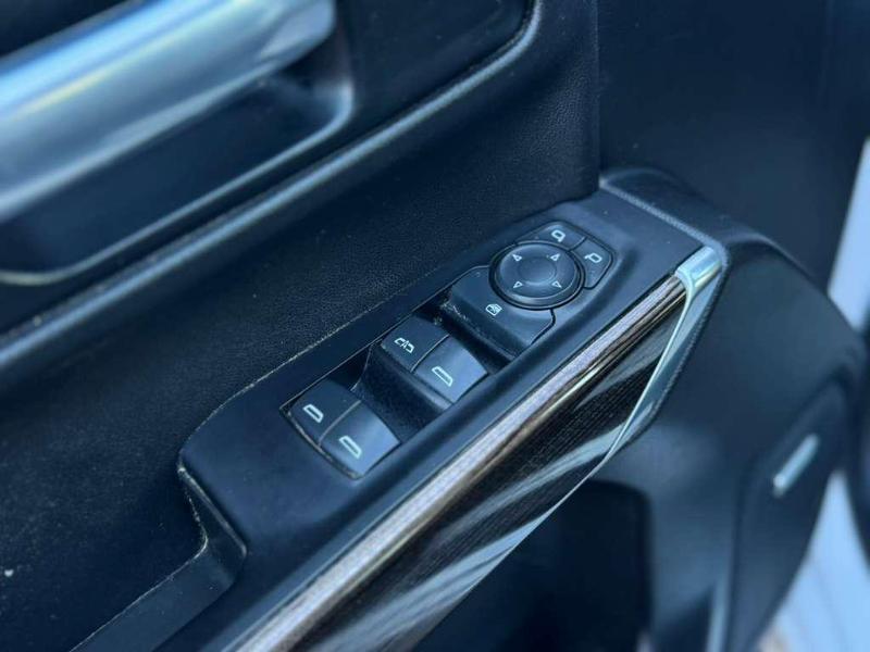 Chevrolet Silverado 1500 RST Crew Cab Long Box 4WD 2020