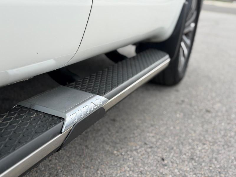 Nissan Titan Platinum Reserve Crew Cab 4WD 2017