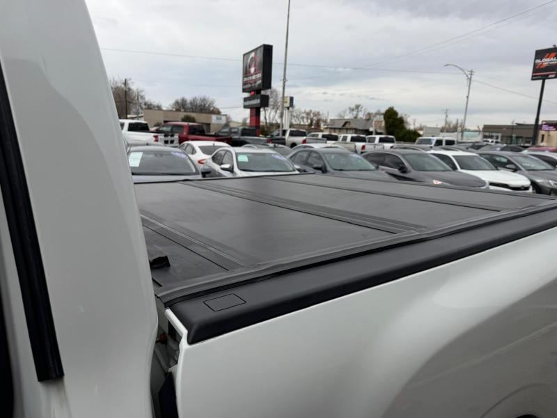 Nissan Titan Platinum Reserve Crew Cab 4WD 2017