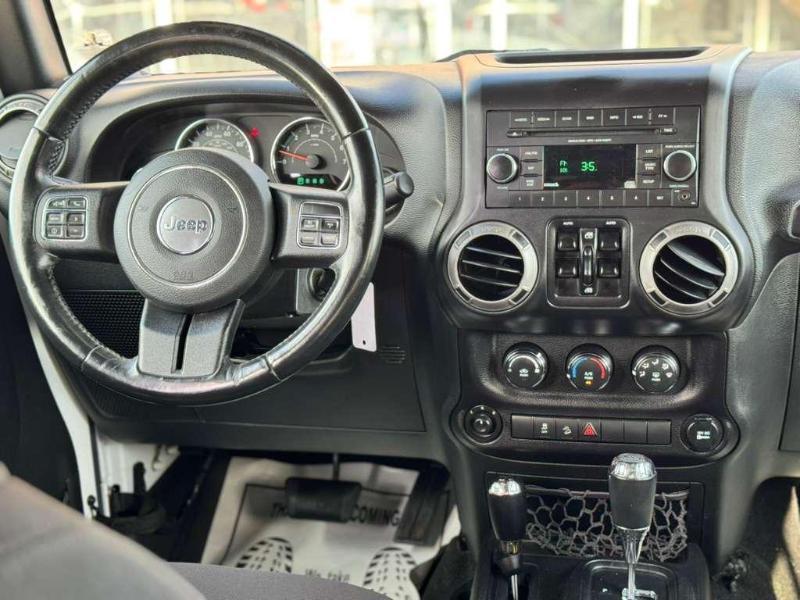 Jeep Wrangler Unlimited Sport 4WD 2017