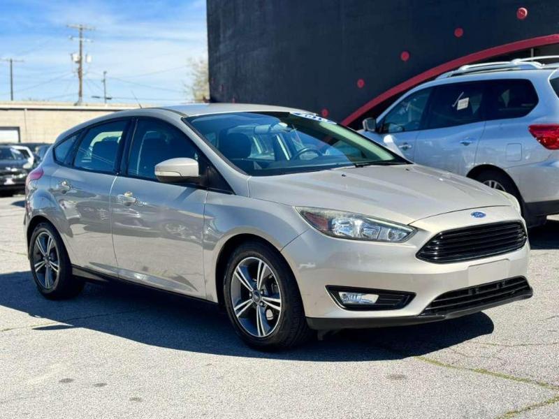 Ford Focus SE Hatch 2016