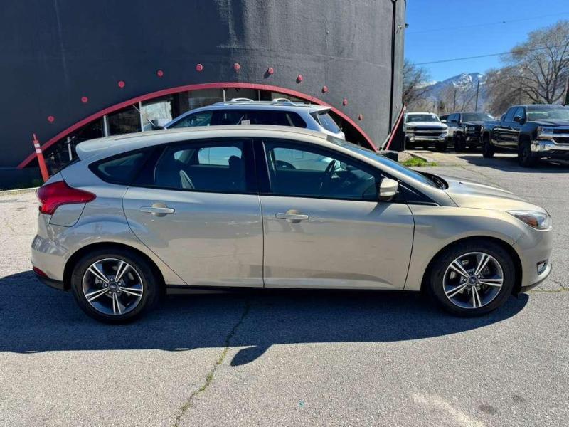 Ford Focus SE Hatch 2016
