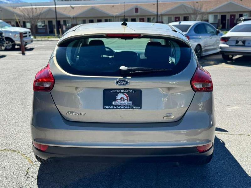 Ford Focus SE Hatch 2016