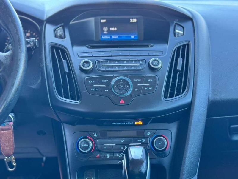 Ford Focus SE Hatch 2016