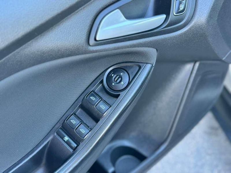 Ford Focus SE Hatch 2016