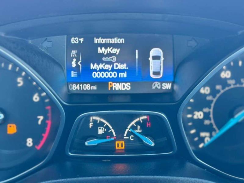 Ford Focus SE Hatch 2016