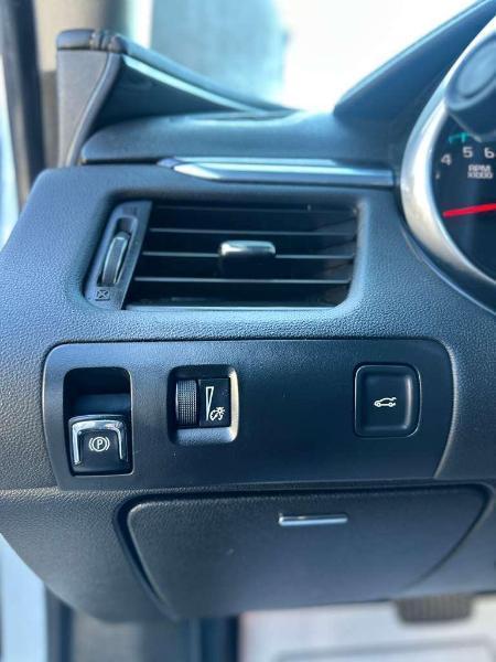 Chevrolet Impala LT 2019