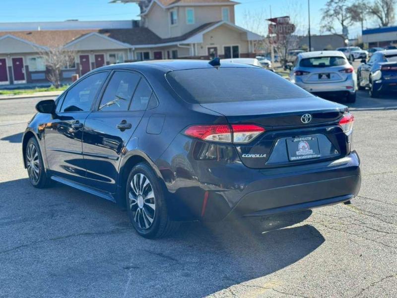 Toyota Corolla LE 2021