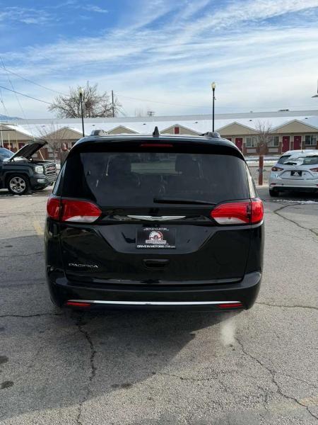 Chrysler Pacifica Touring-L 2018