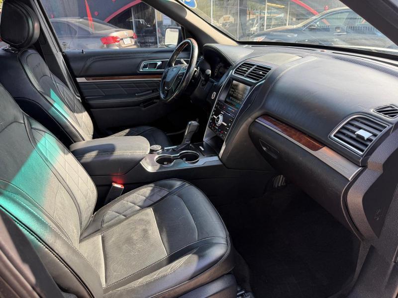 Ford Explorer Platinum AWD 2016