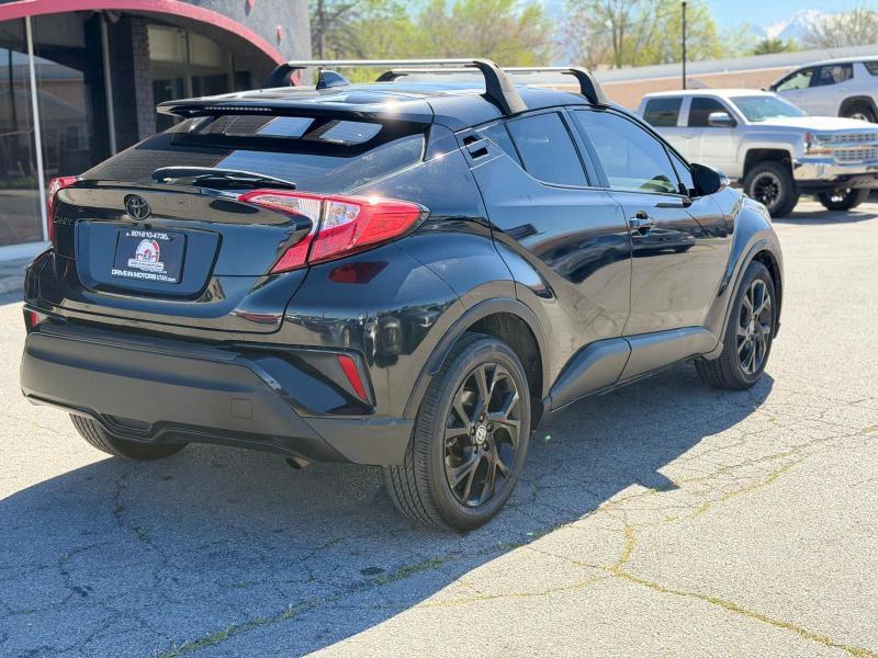 Toyota C-HR XLE 2021