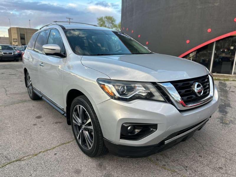 Nissan Pathfinder Platinum 4WD 2017
