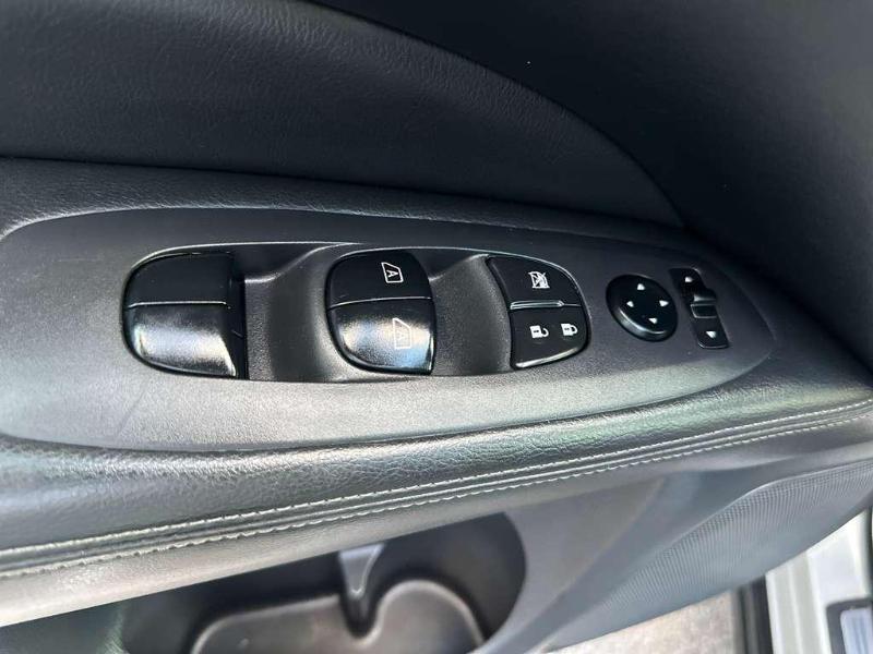 Nissan Pathfinder Platinum 4WD 2017