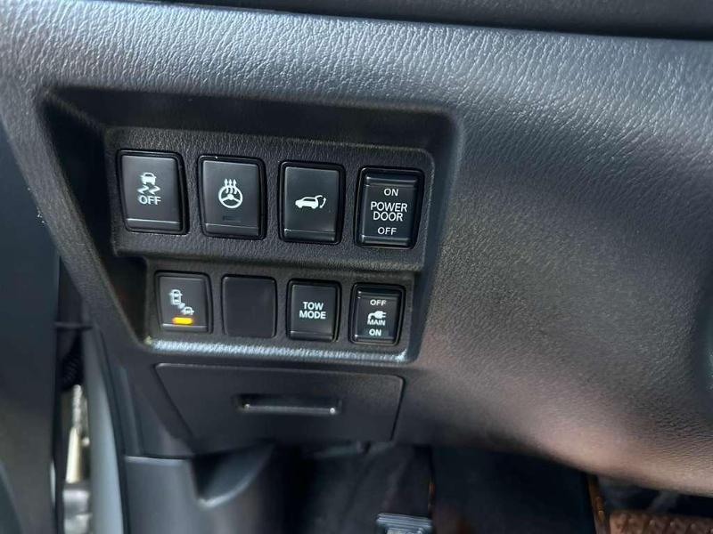 Nissan Pathfinder Platinum 4WD 2017