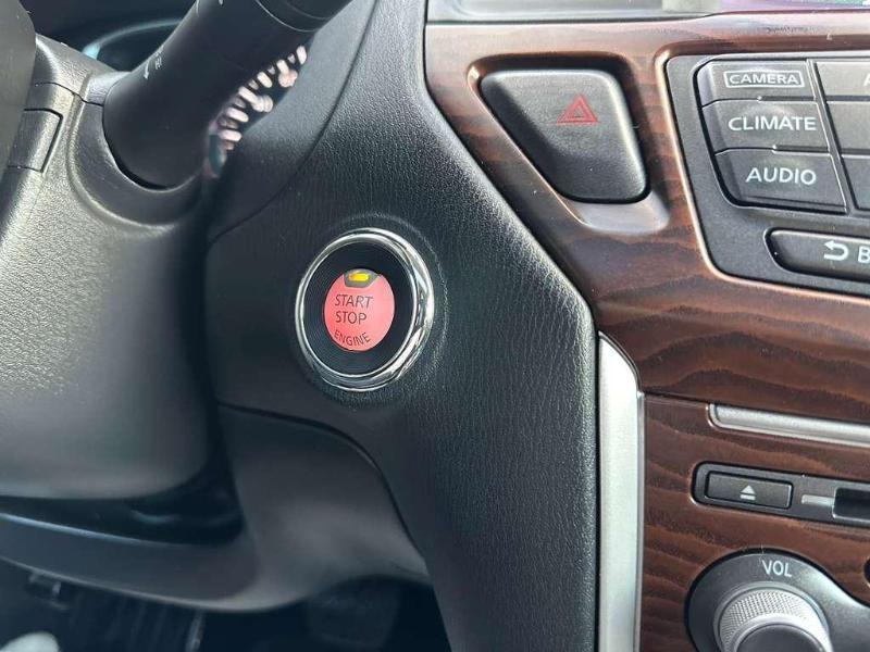 Nissan Pathfinder Platinum 4WD 2017