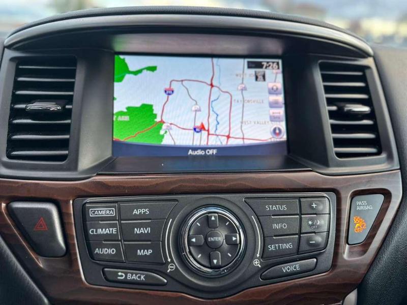 Nissan Pathfinder Platinum 4WD 2017