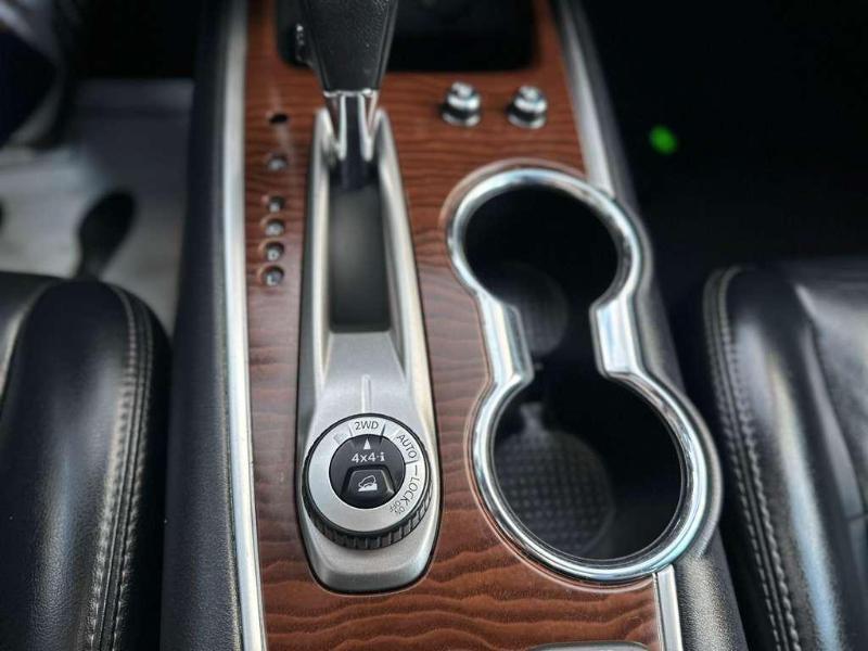 Nissan Pathfinder Platinum 4WD 2017