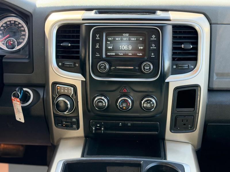 RAM 1500 SLT Crew Cab SWB 4WD 2014