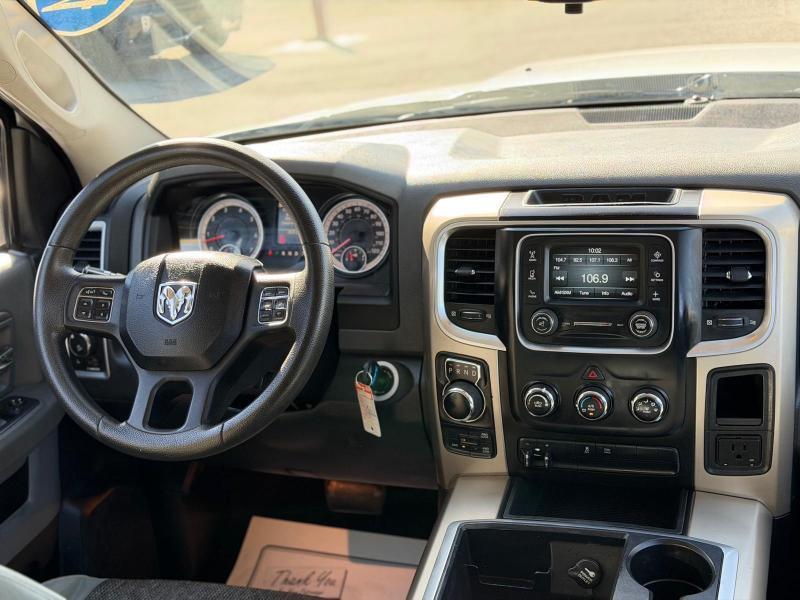 RAM 1500 SLT Crew Cab SWB 4WD 2014