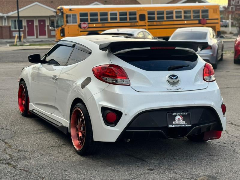 Hyundai Veloster Turbo 6MT 2015
