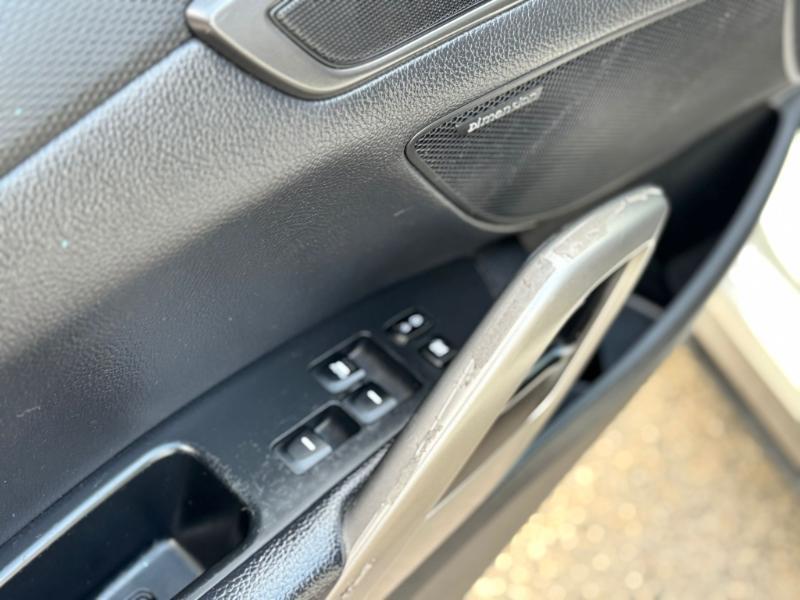 Hyundai Veloster Turbo 6MT 2015