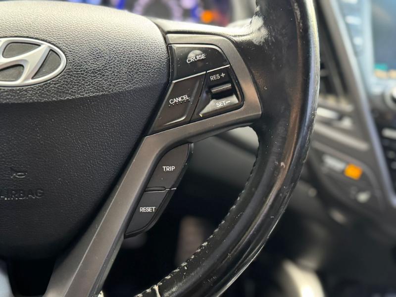 Hyundai Veloster Turbo 6MT 2015