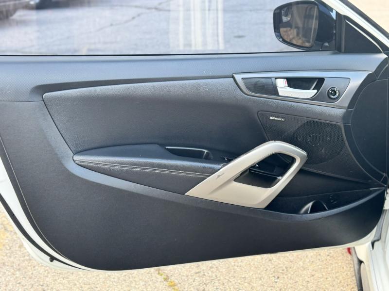 Hyundai Veloster Turbo 6MT 2015