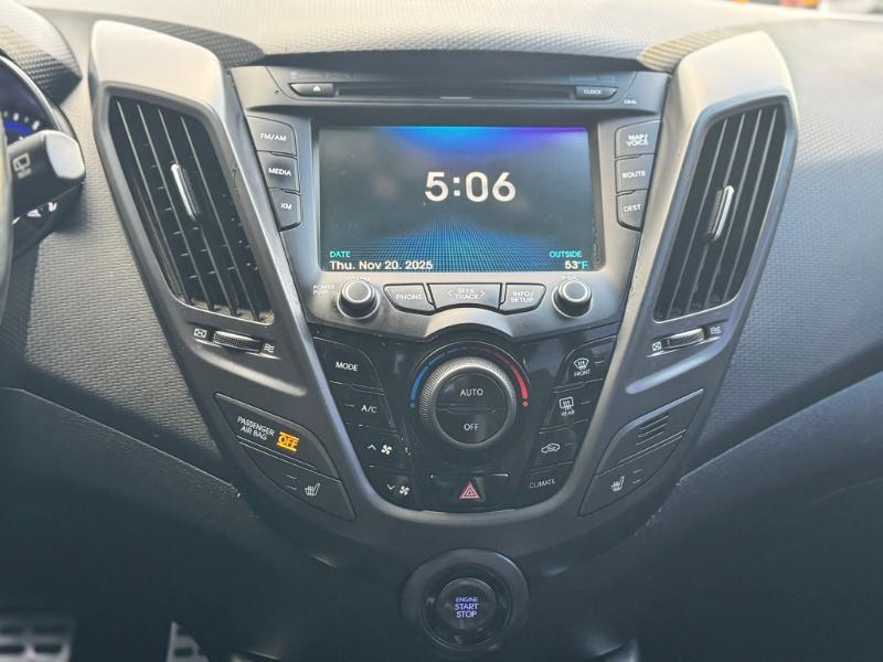 Hyundai Veloster Turbo 6MT 2015