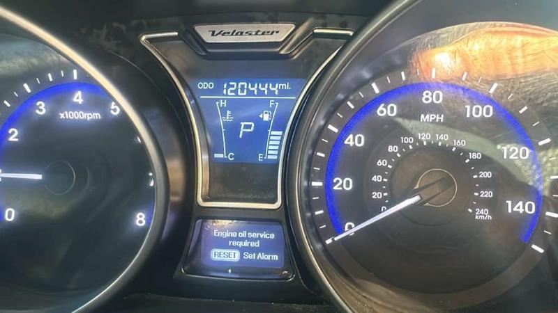 Hyundai Veloster Turbo 6MT 2015