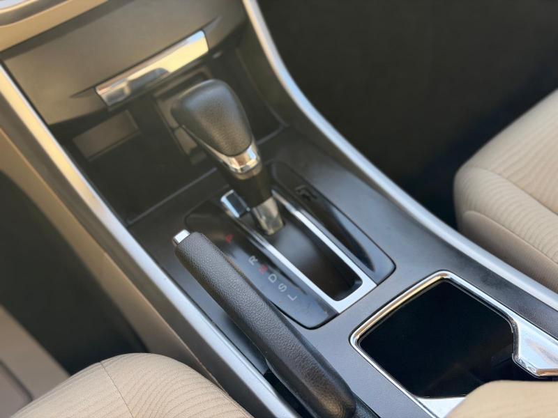 Honda Accord LX Sedan CVT 2015