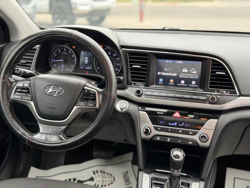 Hyundai Elantra SE 2017