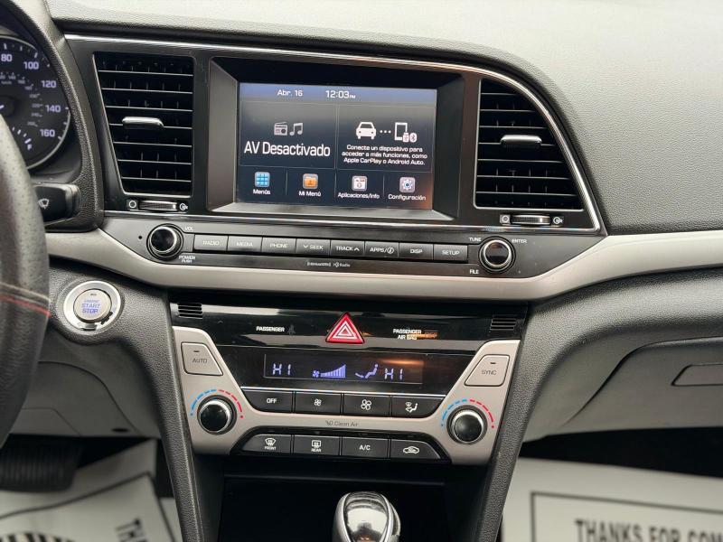 Hyundai Elantra SE 2017