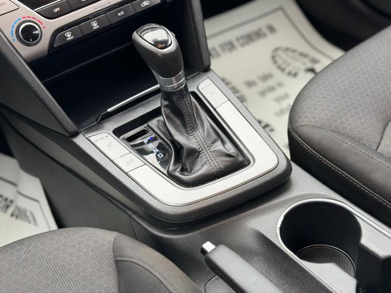 Hyundai Elantra SE 2017