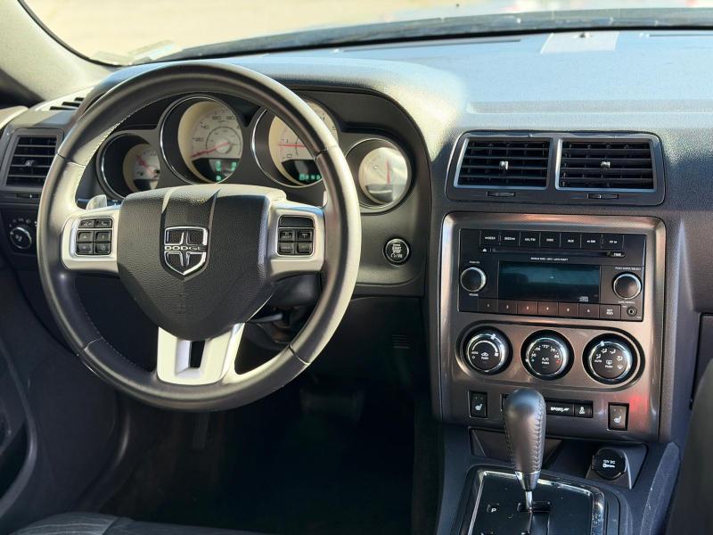 Dodge Challenger SXT 2014