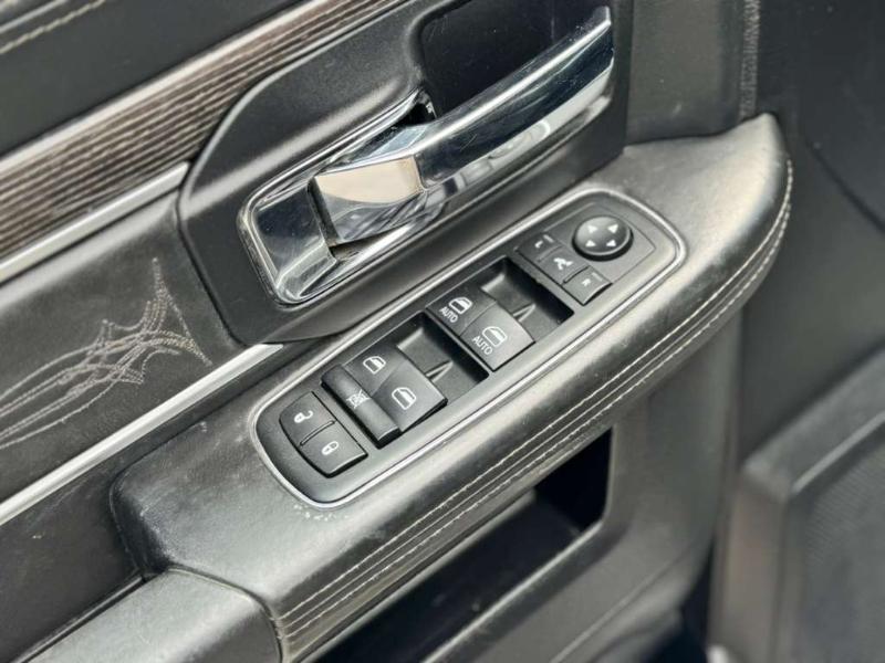 RAM 1500 Longhorn Crew Cab SWB 4WD 2015