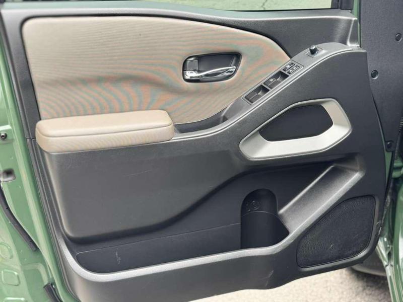 Nissan Frontier SV 2022