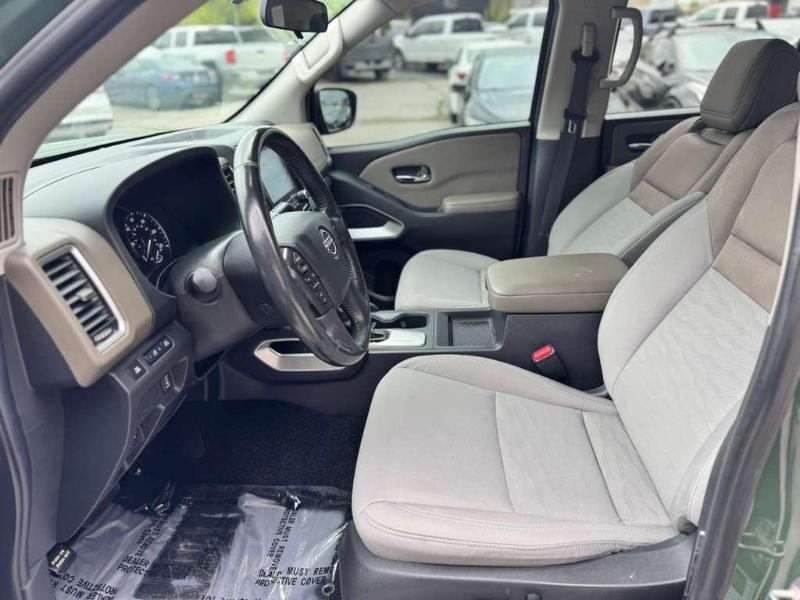 Nissan Frontier SV 2022