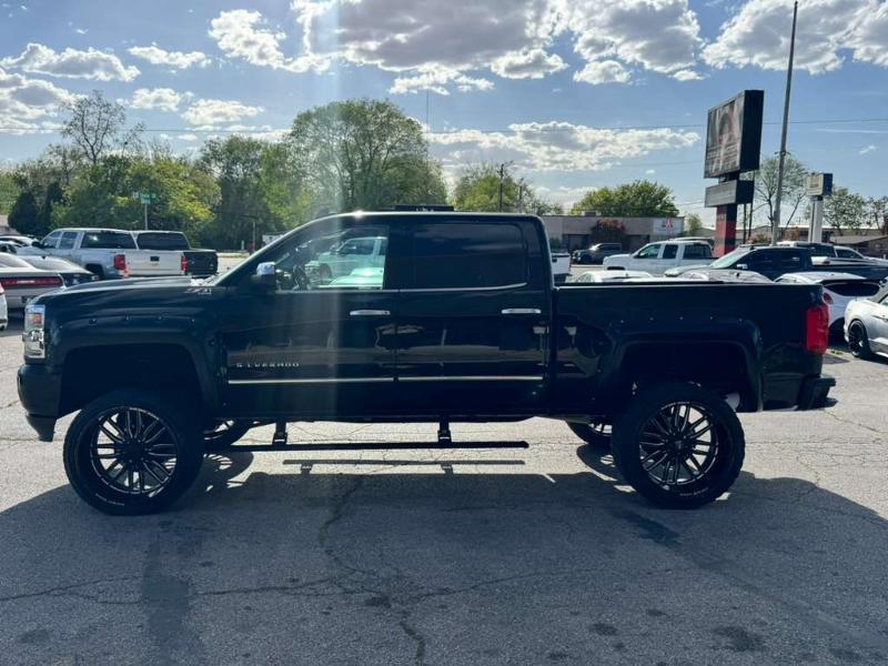 Chevrolet Silverado 1500 LTZ Crew Cab 4WD 2018