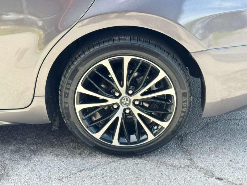 Toyota Camry SE 2018