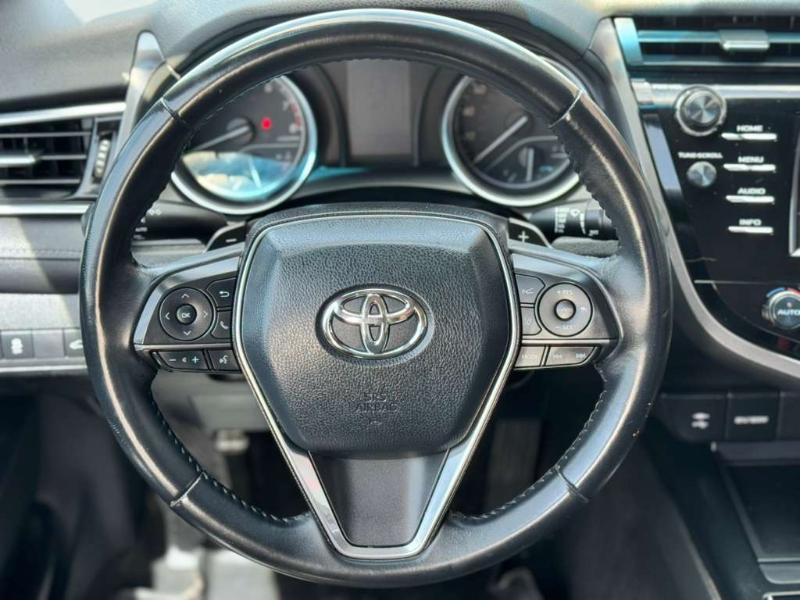 Toyota Camry SE 2018