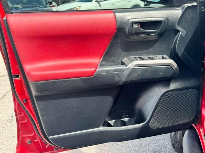 Toyota Tacoma SR5 2016