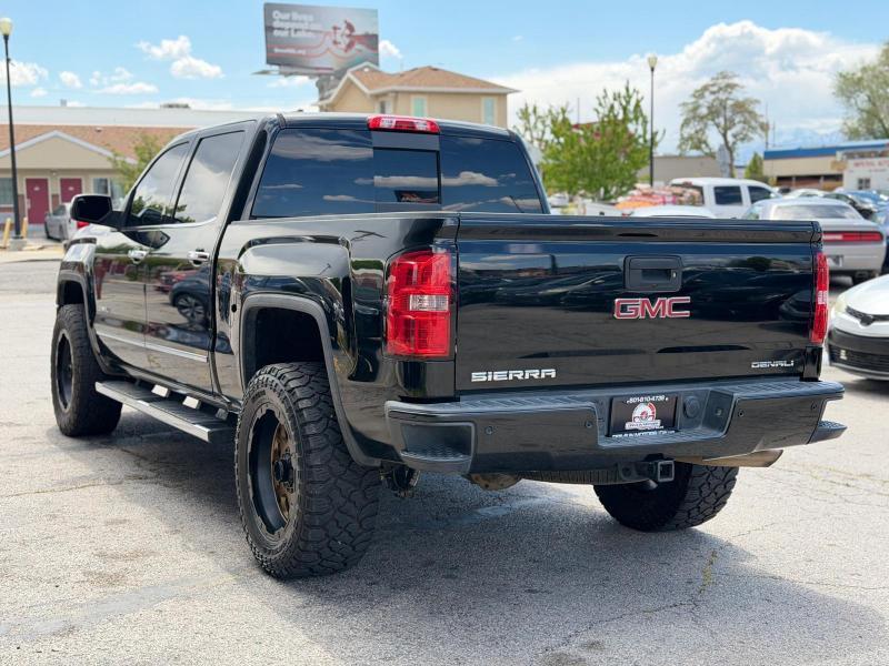 GMC Sierra 1500 Denali Crew Cab Short Box 4WD 2015